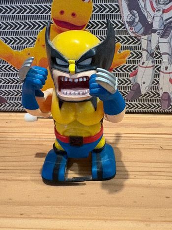 Figurine Wolverine twist ems Marvel