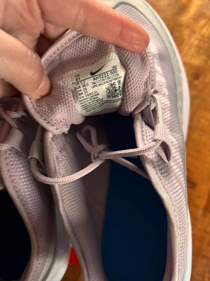 Baskets Air Max. P.38,5 Neuves - photo numéro 8