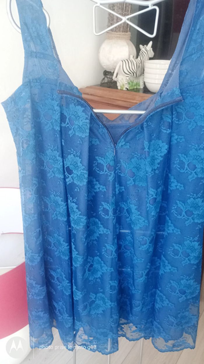 Robe dentelle neuve 46/48 - photo numéro 3