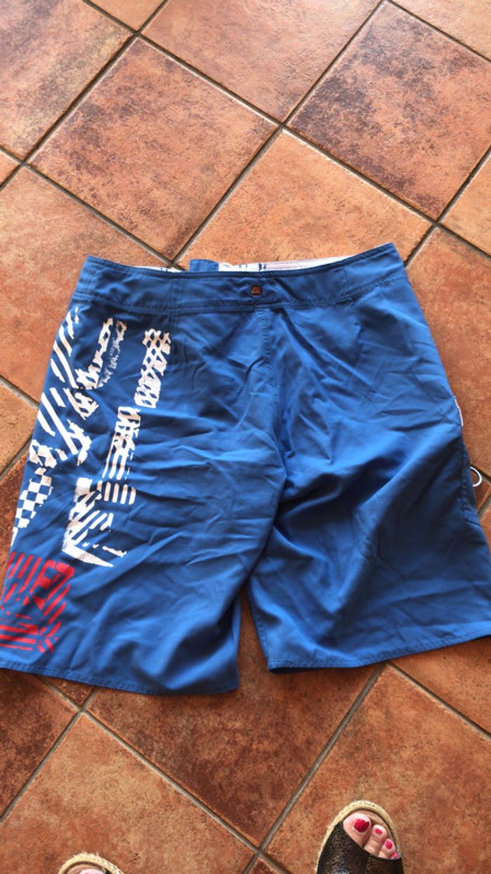 Quiksilver short taille 32 - photo numéro 7