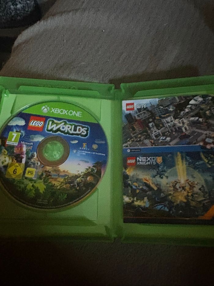 Jeu lego Wolrd Xbox one - photo numéro 3