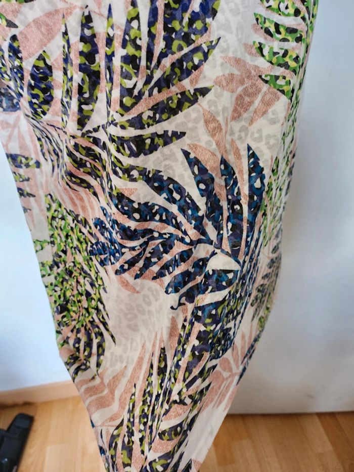 Superbe blouse Fleurie de taille 44 - photo numéro 2