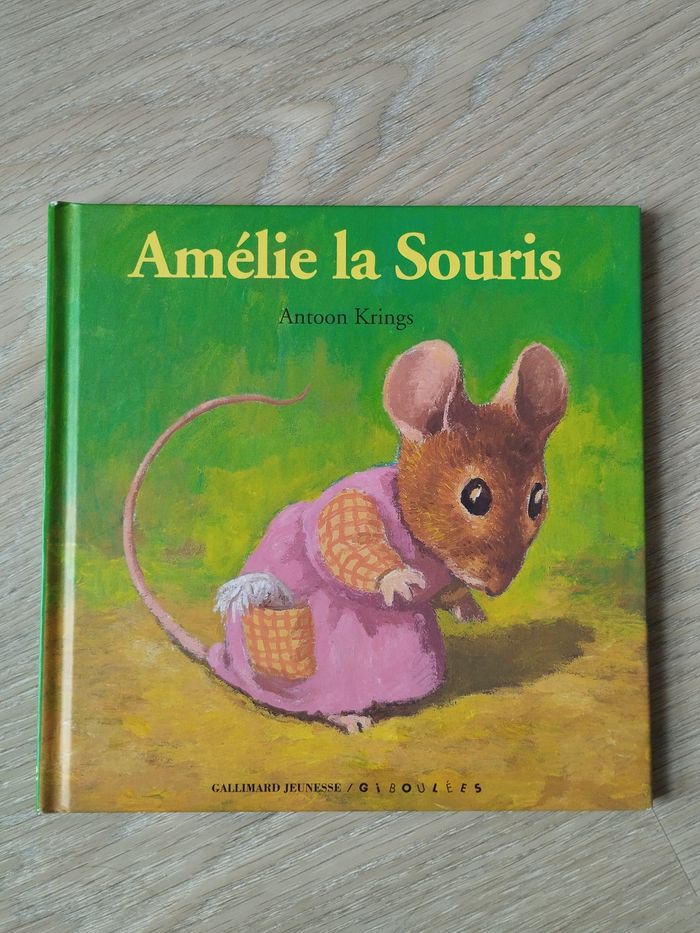 Livre Amélie la souris