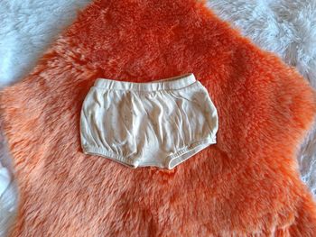 1€ Short bloomer T. 6 mois Kiabi