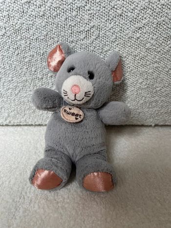 Peluche souris médaillon sweet