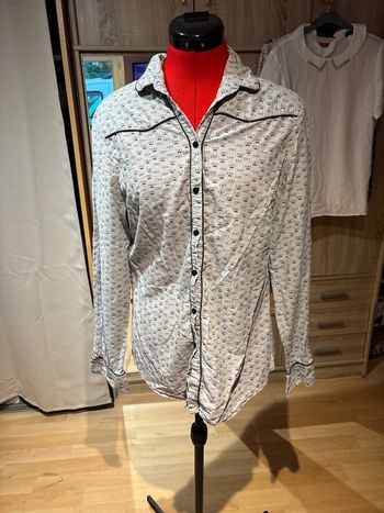 Chemise
