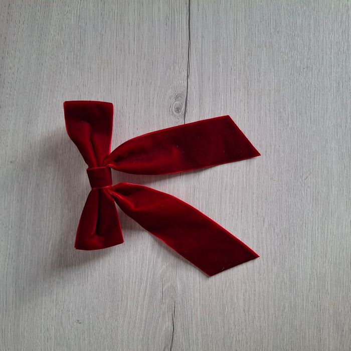 Barrette nœud rouge à pince en tissu velours pour cheveux
