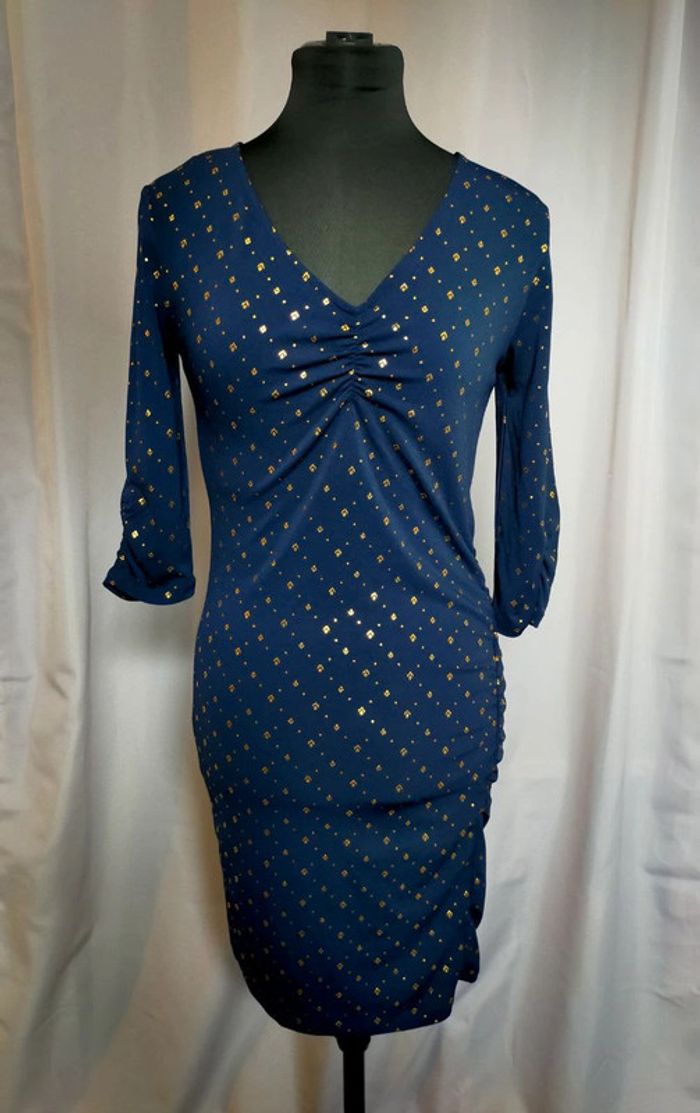 Robe ajustée bleu marine à motifs dorés – T. 38 estimée – Stretch