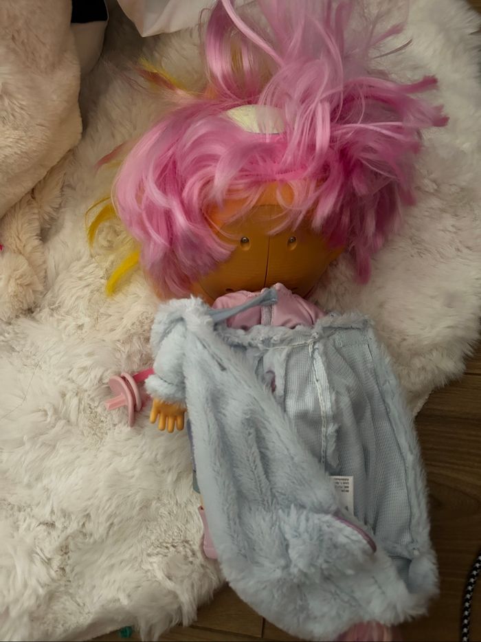Bébé avec cheveux Cry babies - photo numéro 5