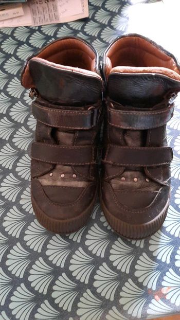 Chaussures tout cuir taille 29