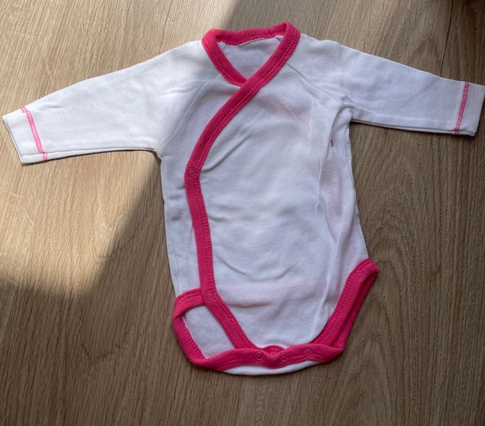 Body 3 mois neuf
