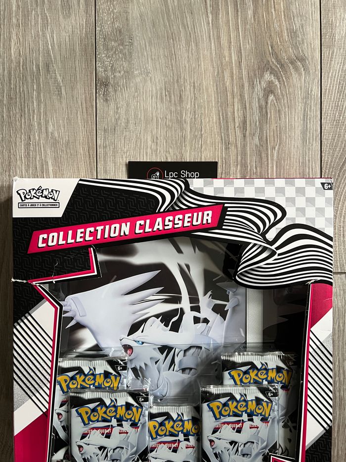 POKÉMON - COFFRET CLASSEUR EV 10.5 FLAMME BLANCHE - FR - NEUF & DEFAUT SCELLAGE - photo numéro 2