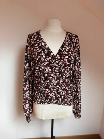 Superbe Blouse neuve fluide fleurie Camaïeu en viscose 🌸 44