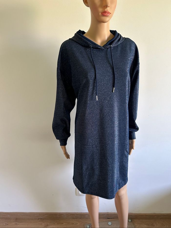 Robe sweat bleue marine pailletée neuve VILA taille M - photo numéro 2