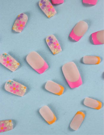Press on nails