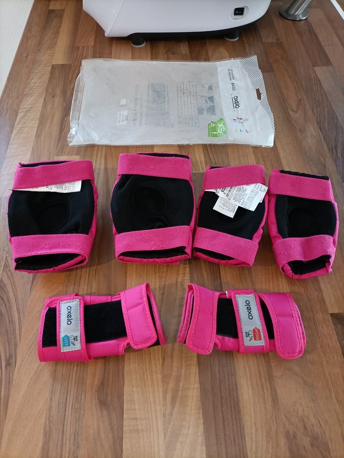 Kit protection roller Oxelo rose et noir 25-50 kg 6-10 ans - photo numéro 4