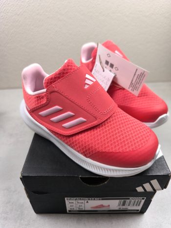 Basket enfant fille, taille 27 , neuve 