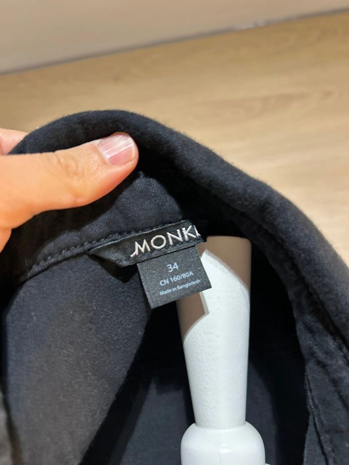 Robe longue Monki noire 34 boutons pression de haut en bas - photo numéro 4