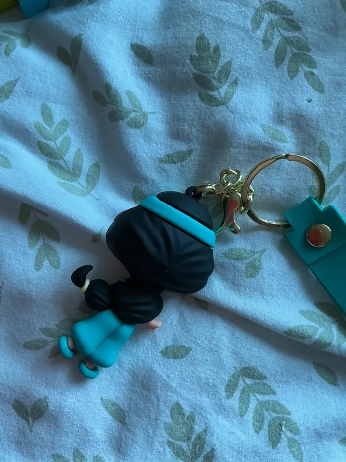 porte clés Disney Princesse Jasmine Aladdin REF 9 - photo numéro 5