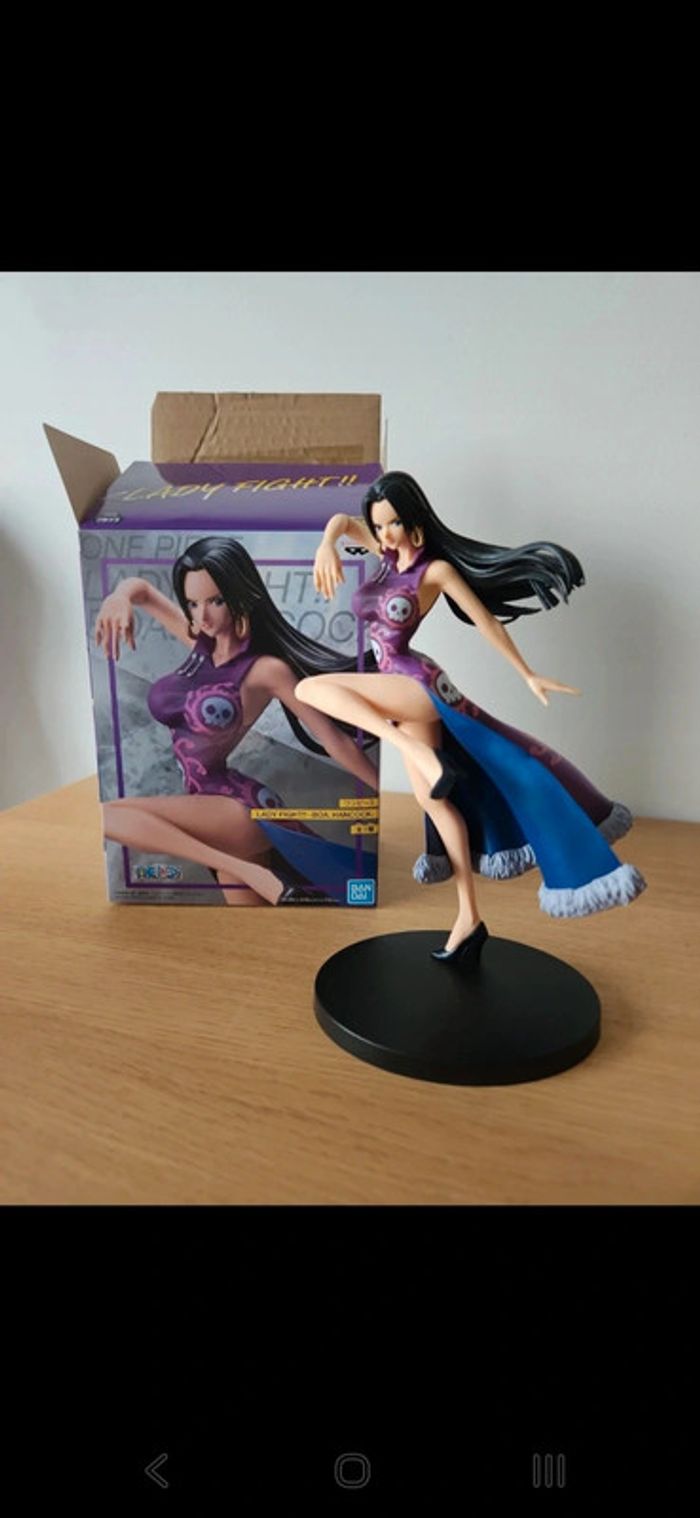 Figurine Lady fight boa hancock one piece