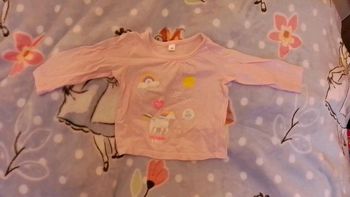 T-shirt carrefour 6 mois neuf