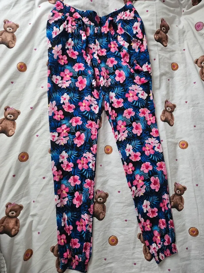 Pantalon fluide fleuri