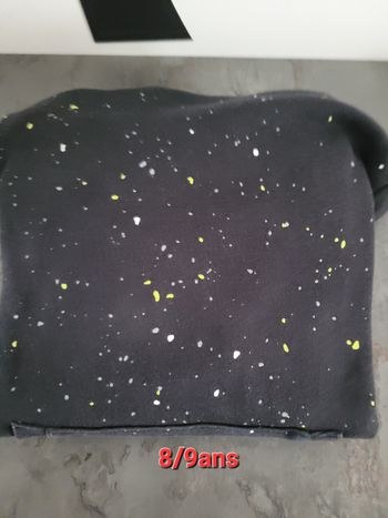 Sweat à capuche 8/9ans