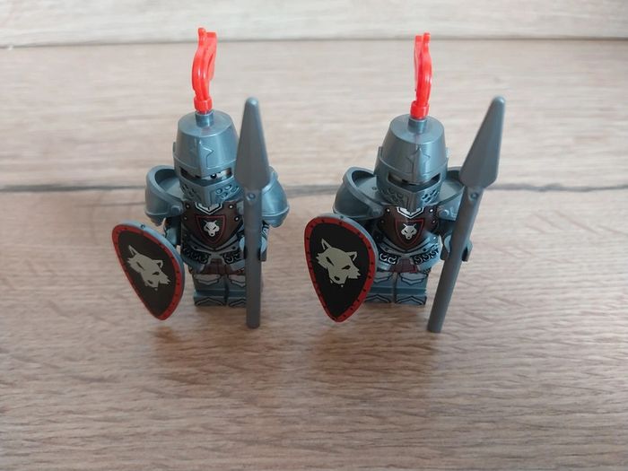 Figurines type lego 2 soldats chevaliers loups - photo numéro 6