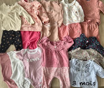Lot de vêtements taille 3 mois