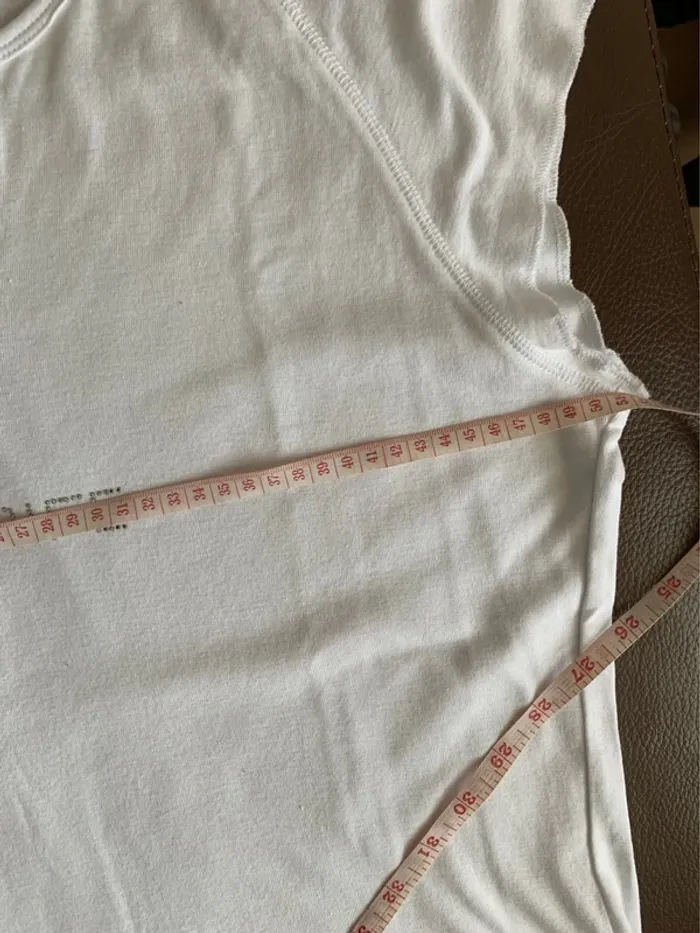Tee-shirt blanc à brillant L😺 - photo numéro 4