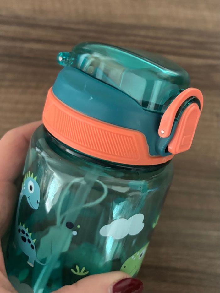 Gourde pour enfant neuve - photo numéro 7