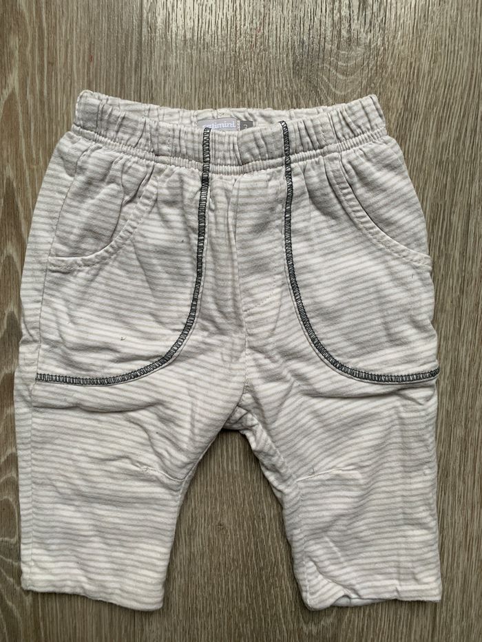 3 pantalon 3 mois - photo numéro 3