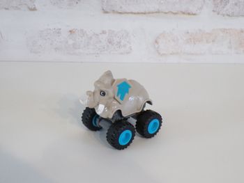 Monster Trucks - Eléphant - Les monstres Machines (J5)