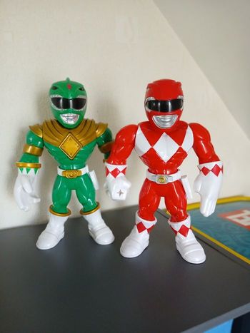 Figurines Power Ranger rouge et vert - Mega Mighties