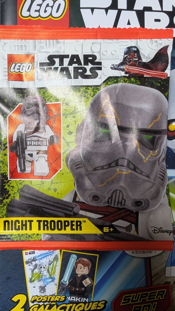 Magazine Star wars lego N25 super - NIGHT TROOPER - photo numéro 2
