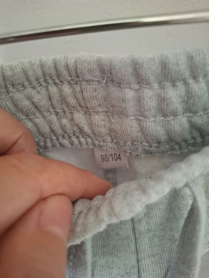 Pantalon 98/104 - photo numéro 2