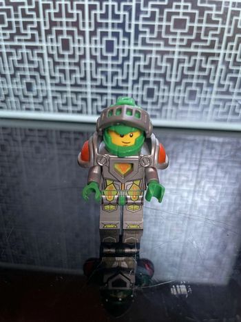 Lego Nexo Knight Aaron