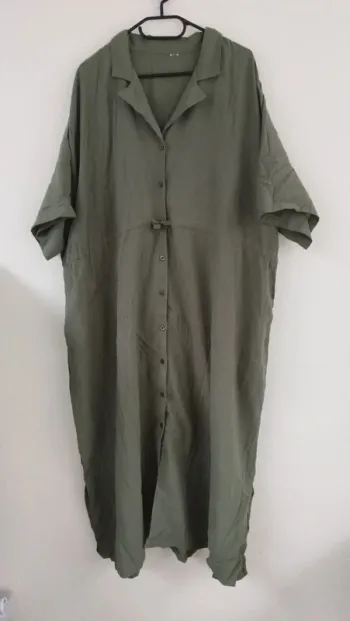 Robe kaki - boutique indépendante - taille 52