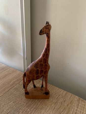 Sculpture girafe en bois 
