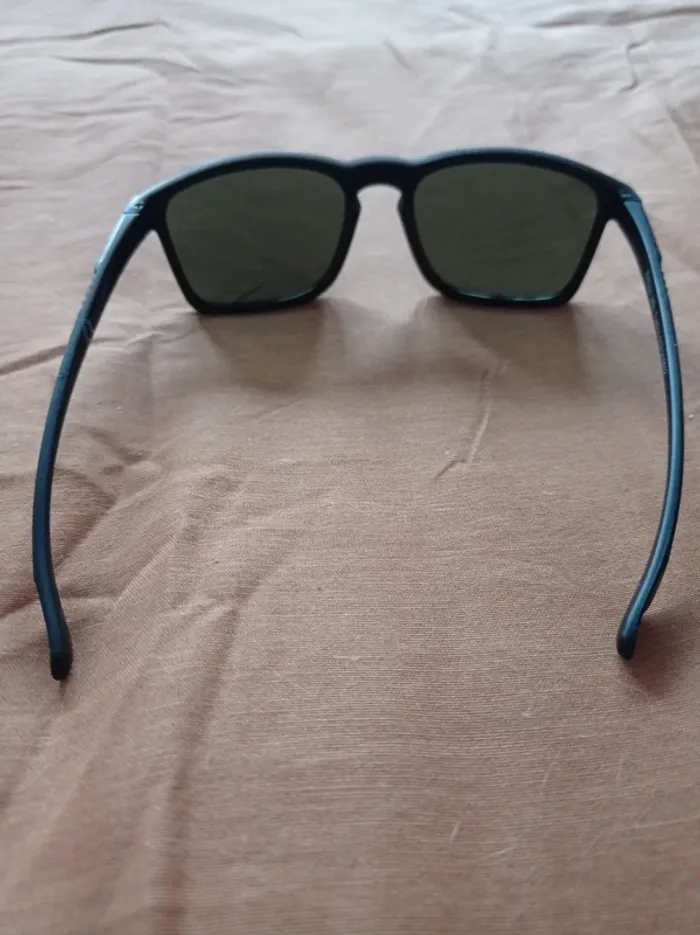 Lunettes de soleil noir, unisexe - photo numéro 3