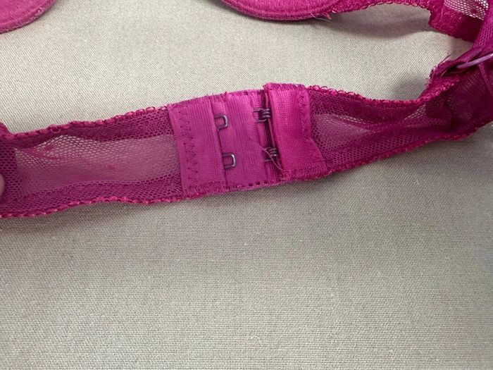 Soutien gorge fushia et bleu marine 85B - photo numéro 6