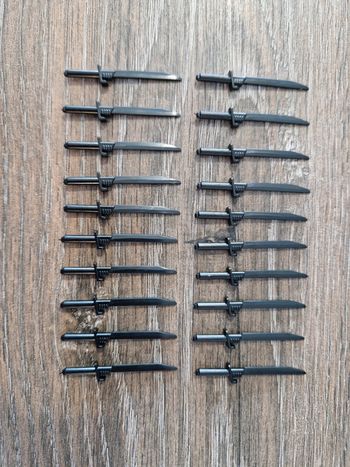 Lot d'armes Sabre laser type lego star wars comprend 20 pièces