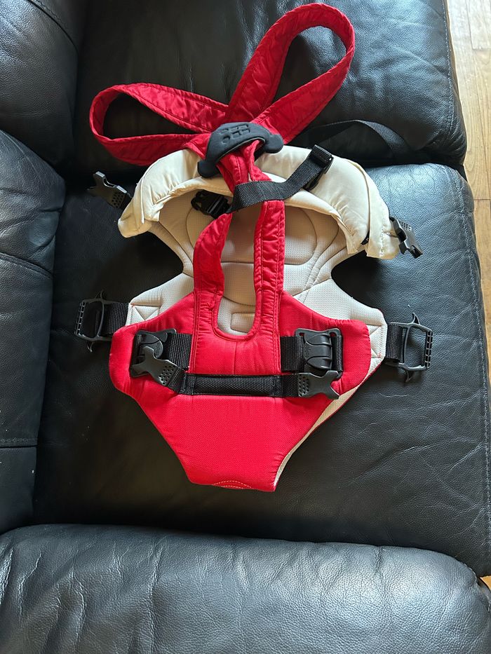 Porte-bébé chicco rouge et gris  multi-positions - photo numéro 3