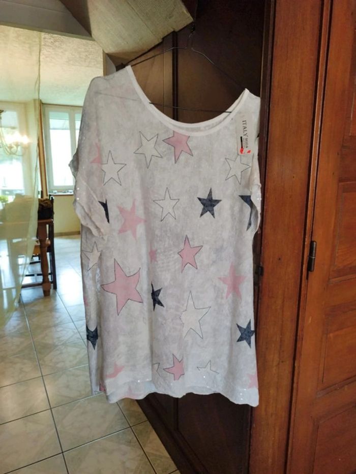 T-shirt blanc col rond étoiles strass neuf L/40