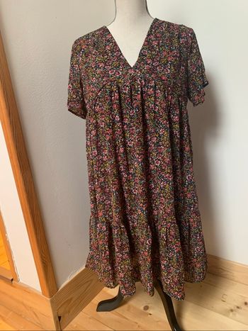 Robe été bleu marine à fleurs taille 38/40