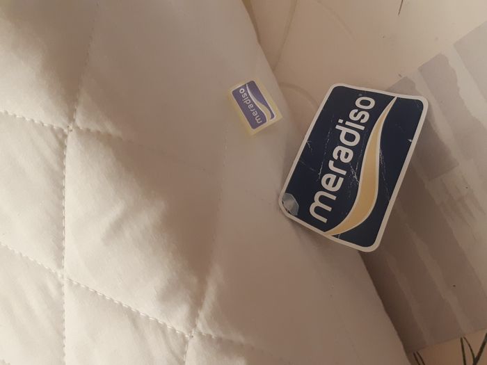 Oreiller pour soulager les jambes et les pieds - photo numéro 2