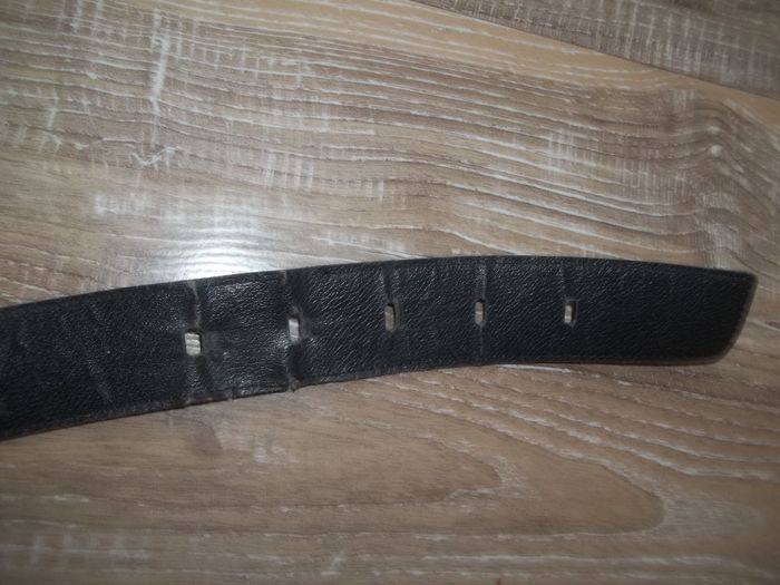 Ceinture ceintrée large cuir verni bleu - photo numéro 4