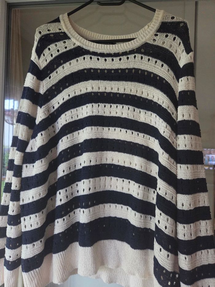 Pull fin en maille style marinière - photo numéro 3