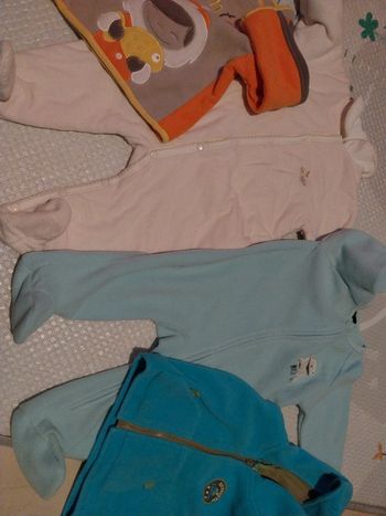 Lot vêtements chauds 1 an