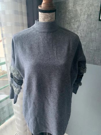 Pull bleu clair avec manches 3/4